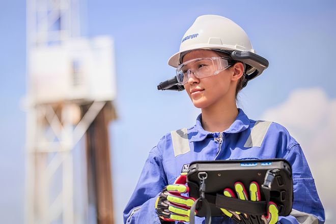 瑞歐威爾 重構輕量AI頭戴計算機，為工業場景加載“視覺大腦”